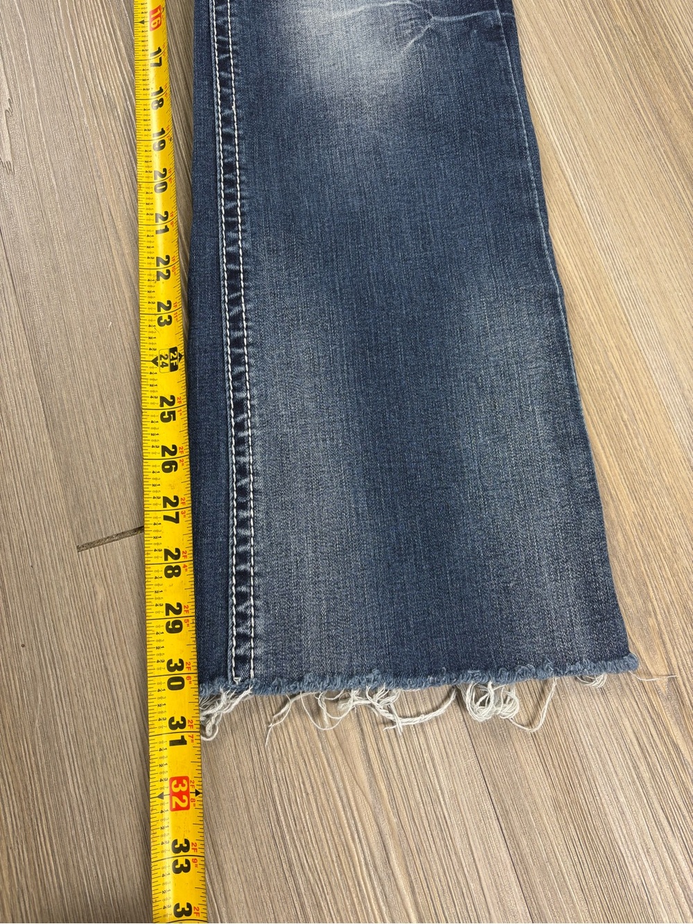 Grace In La Embroidered Flare Jeans - Dark Blue - Picture 3 of 15